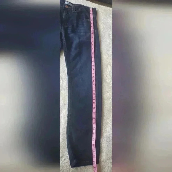 COPY - Levi's slim jeans (boys size 16) - Picture 5 of 8